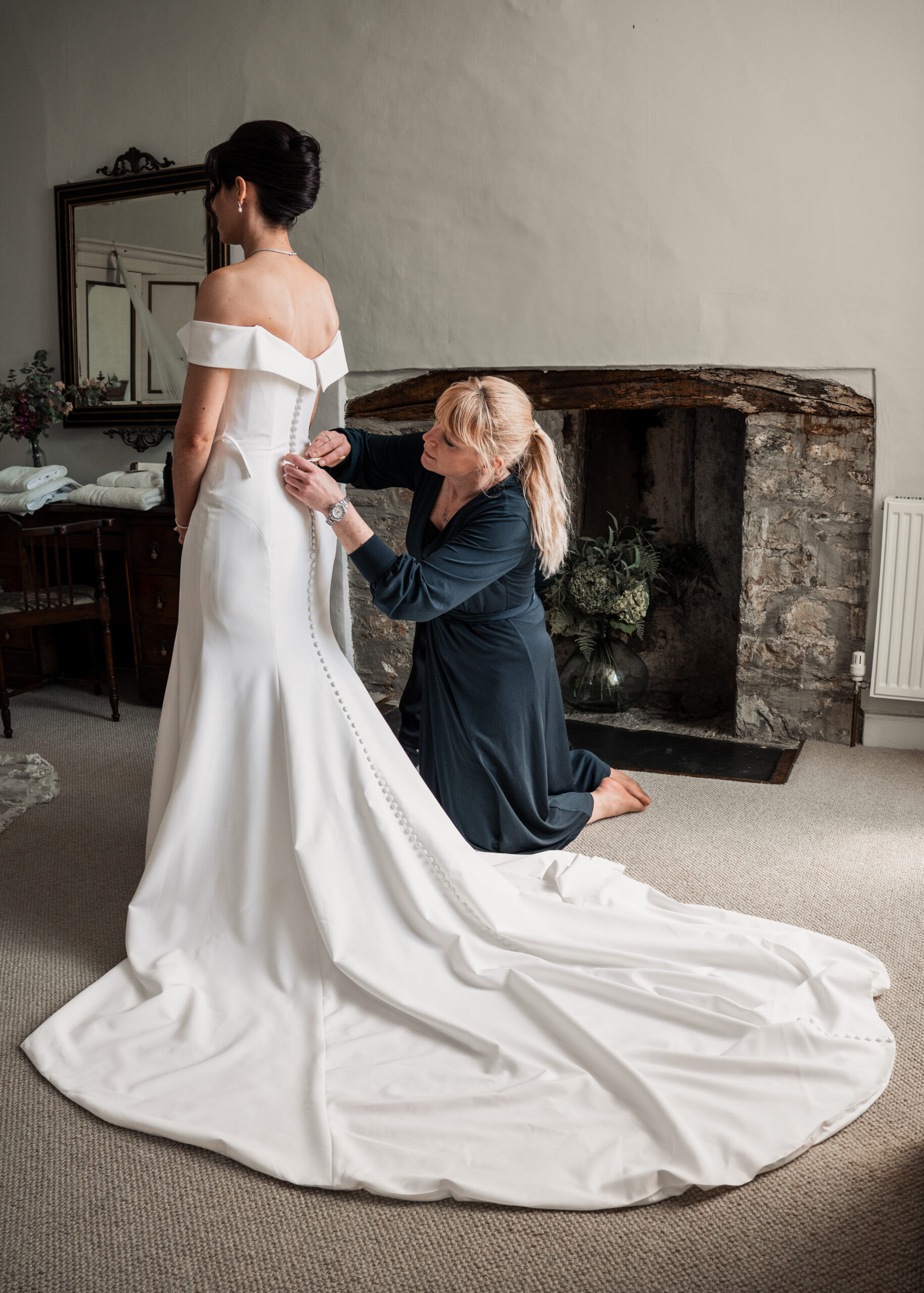Launceston Wedding Photographer Covering Cornwall, Devon & the South West