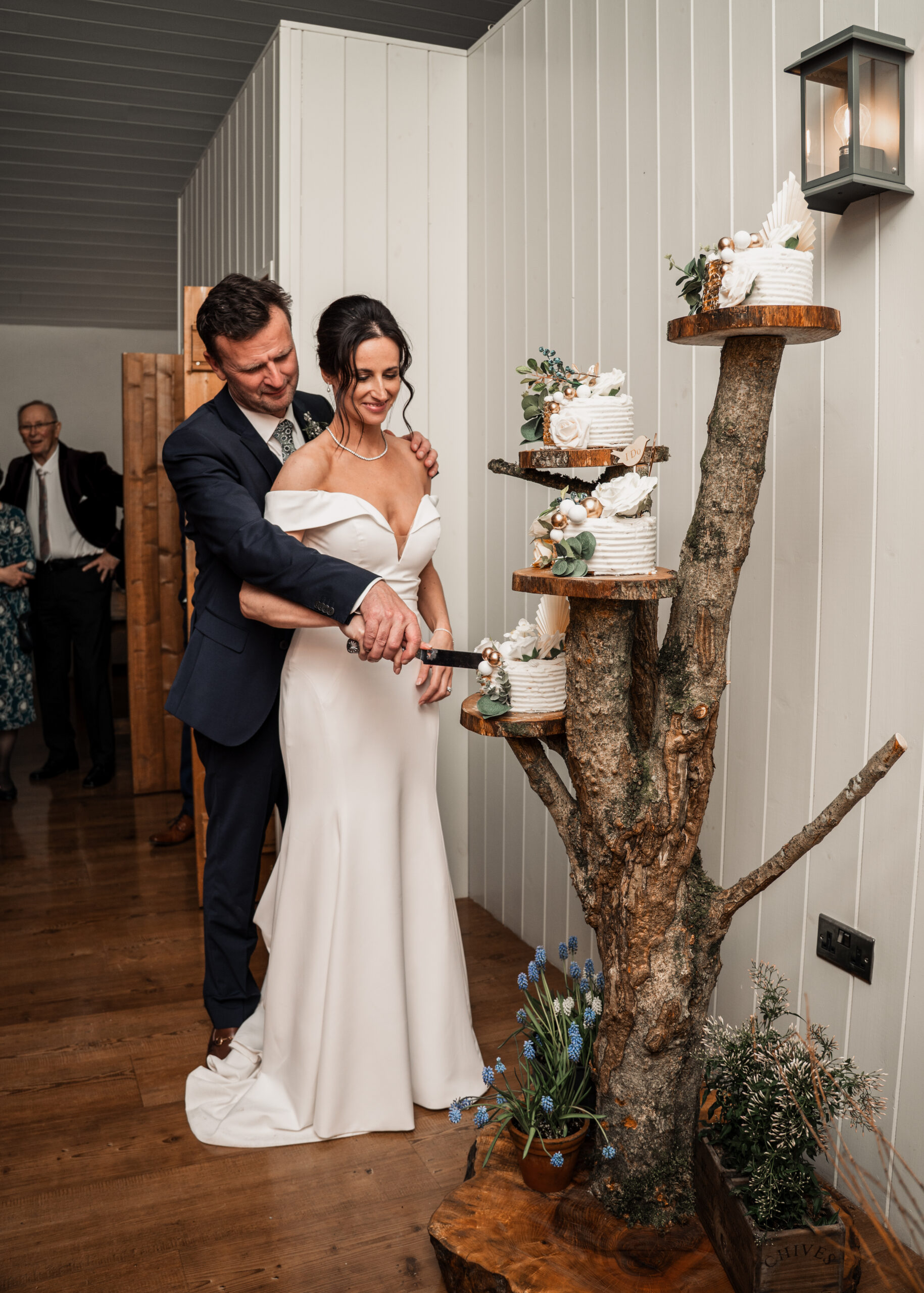 Launceston Wedding Photographer Covering Cornwall, Devon & the South West
