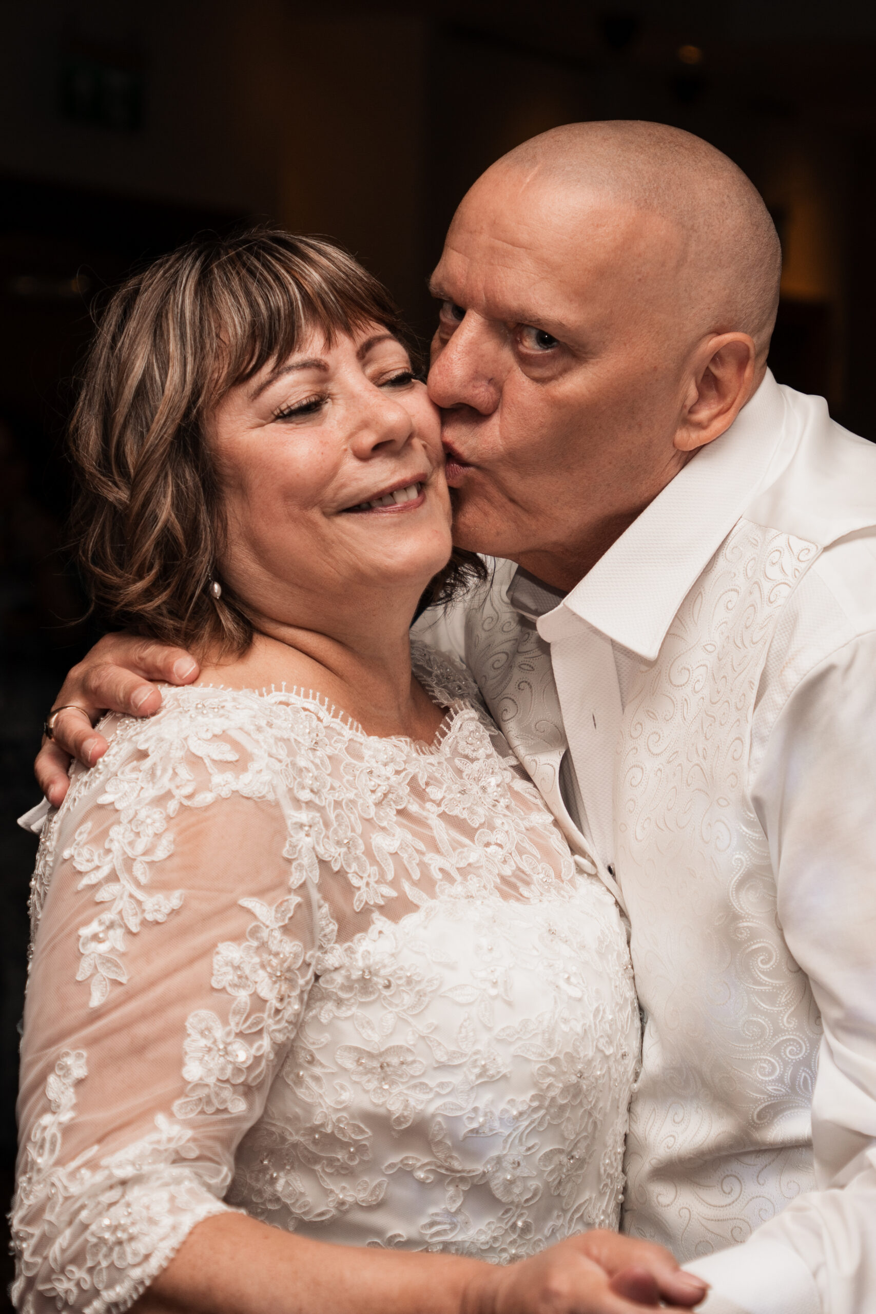 Launceston Wedding Photographer Covering Cornwall, Devon & the South West