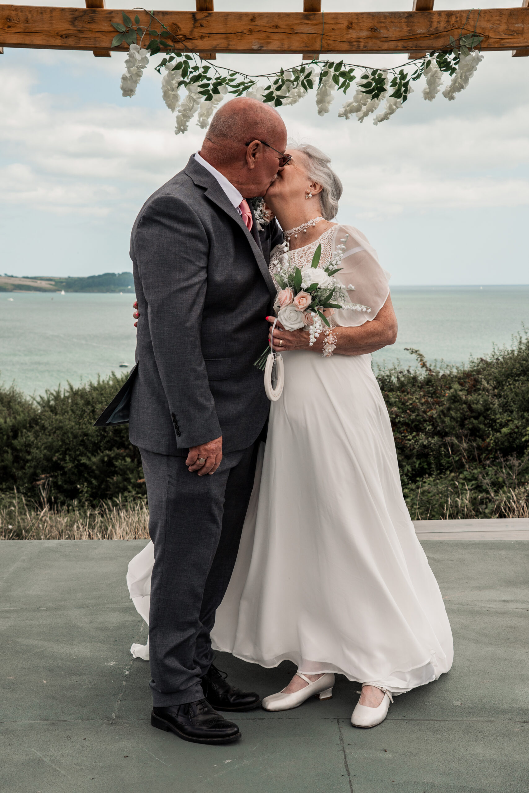 Launceston Wedding Photographer Covering Cornwall, Devon & the South West