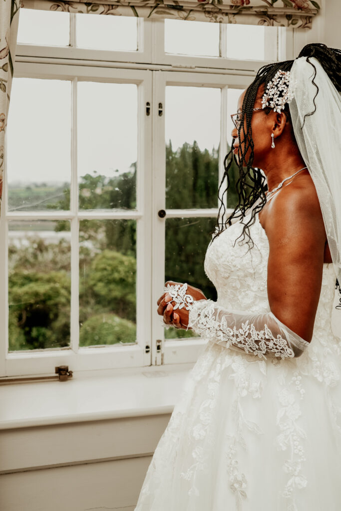 Launceston Wedding Photographer Covering Cornwall, Devon & the South West
