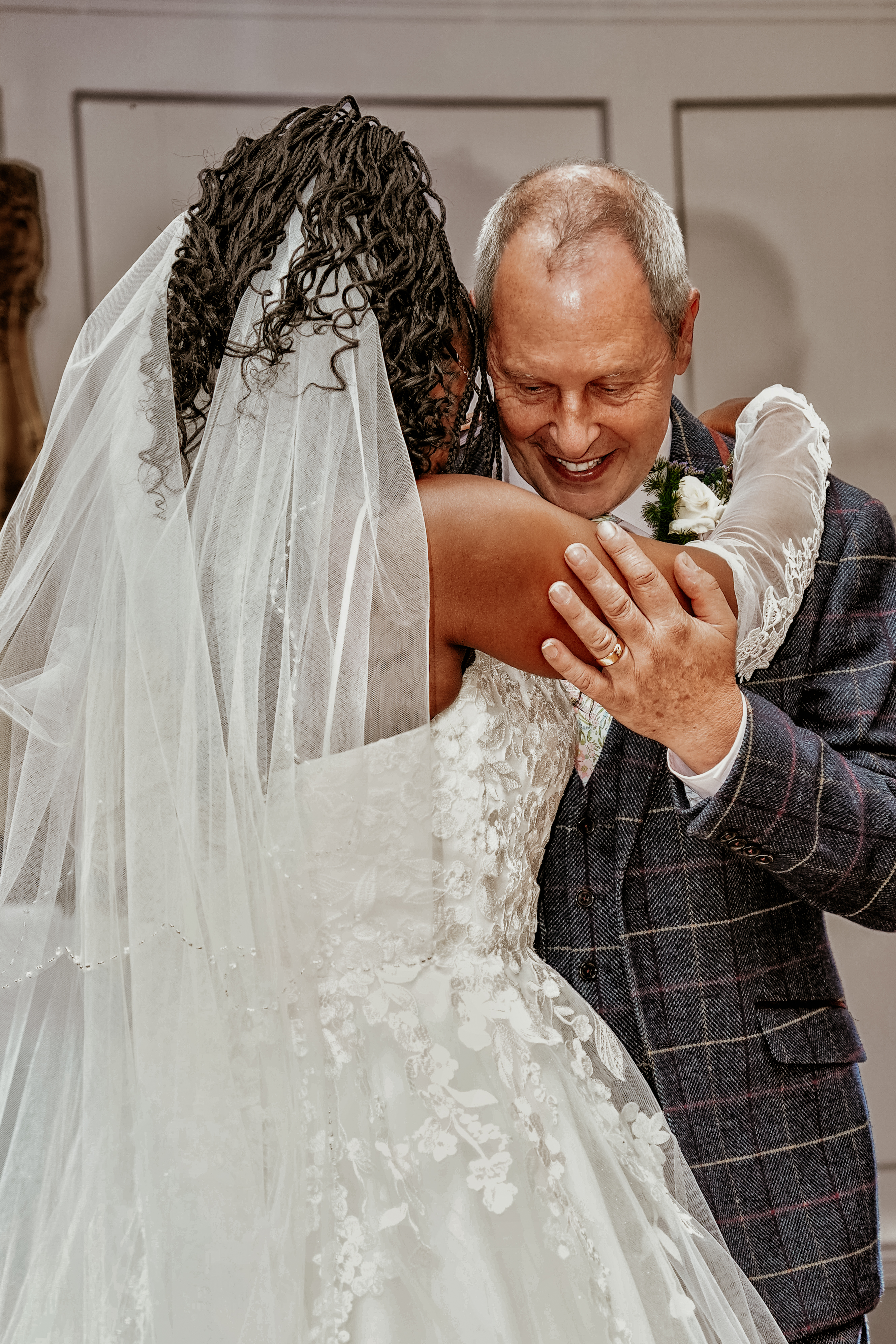 Launceston Wedding Photographer Covering Cornwall, Devon & the South West