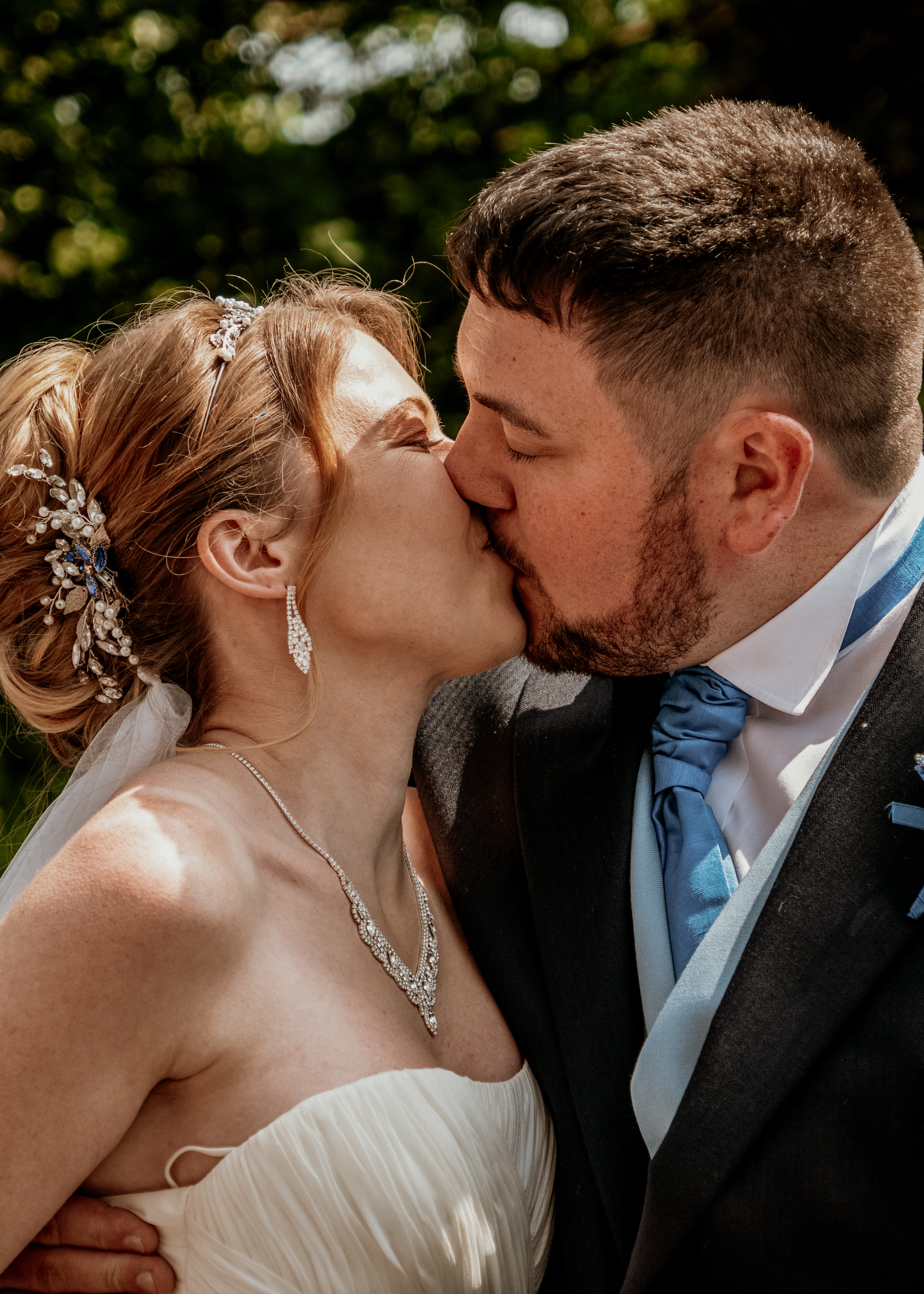 Launceston Wedding Photographer Covering Cornwall, Devon & the South West