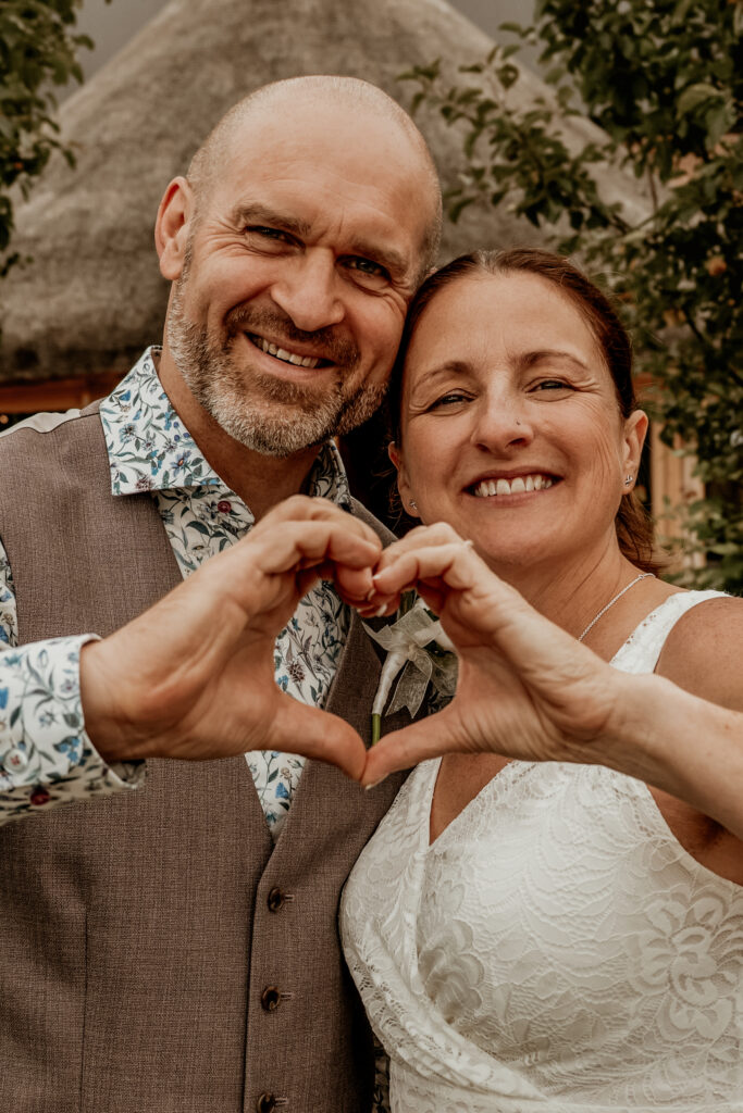Launceston Wedding Photographer Covering Cornwall, Devon & the South West