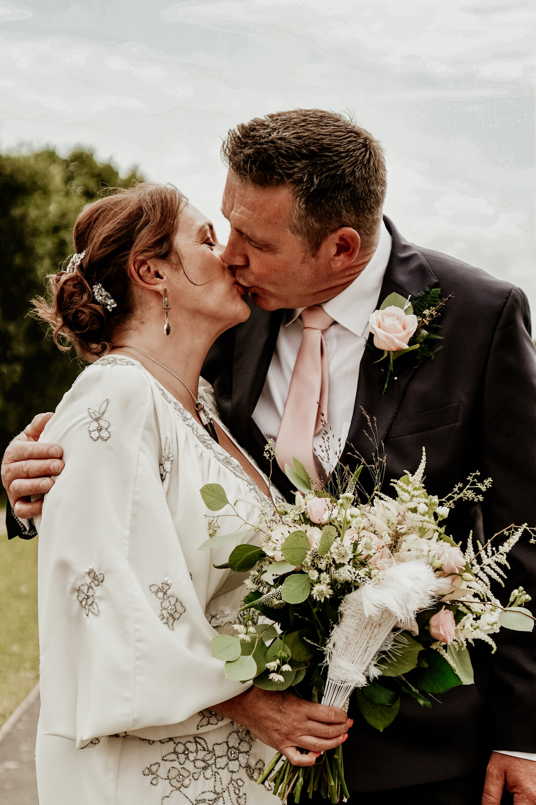 Launceston Wedding Photographer Covering Cornwall, Devon & the South West