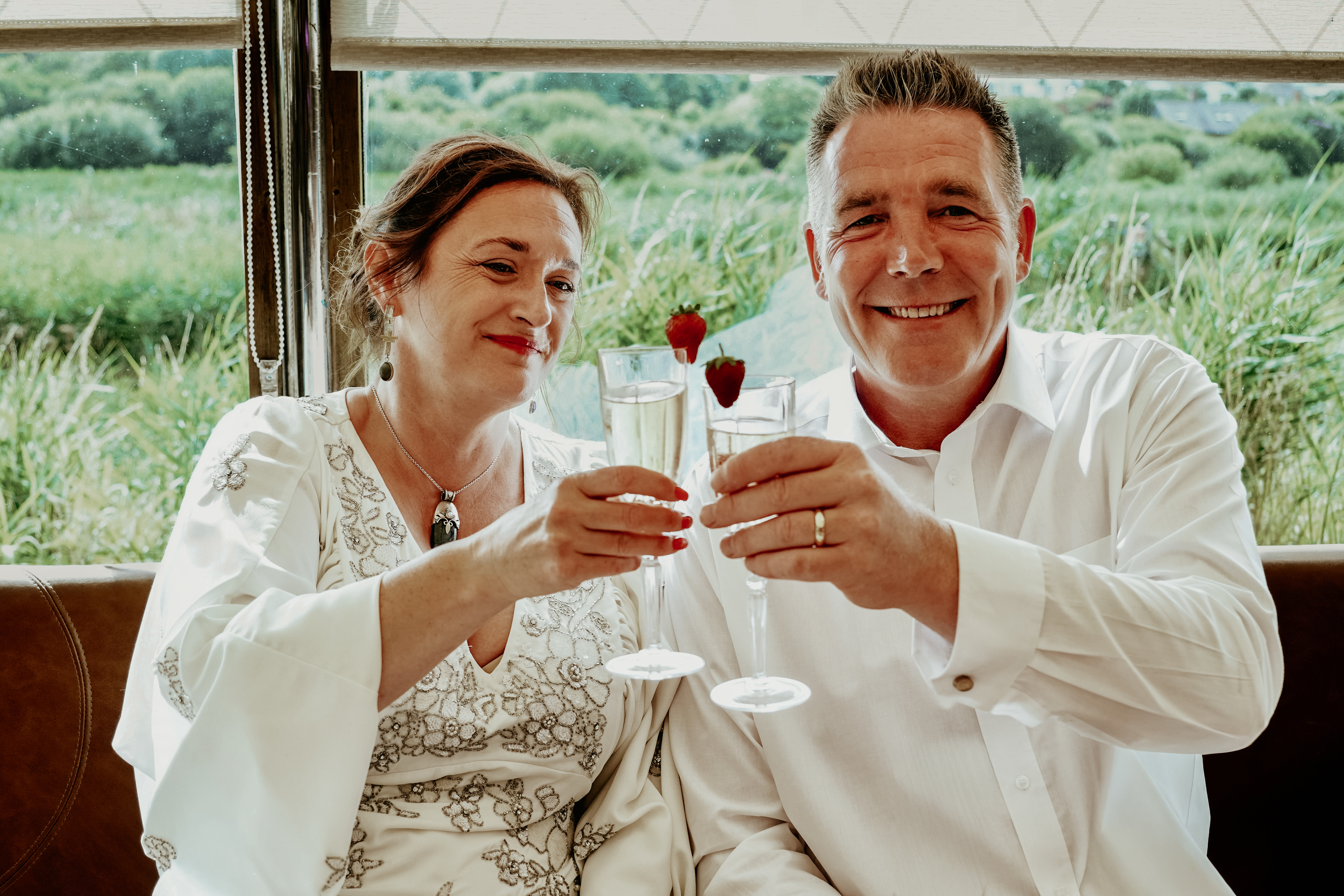 Launceston Wedding Photographer Covering Cornwall, Devon & the South West