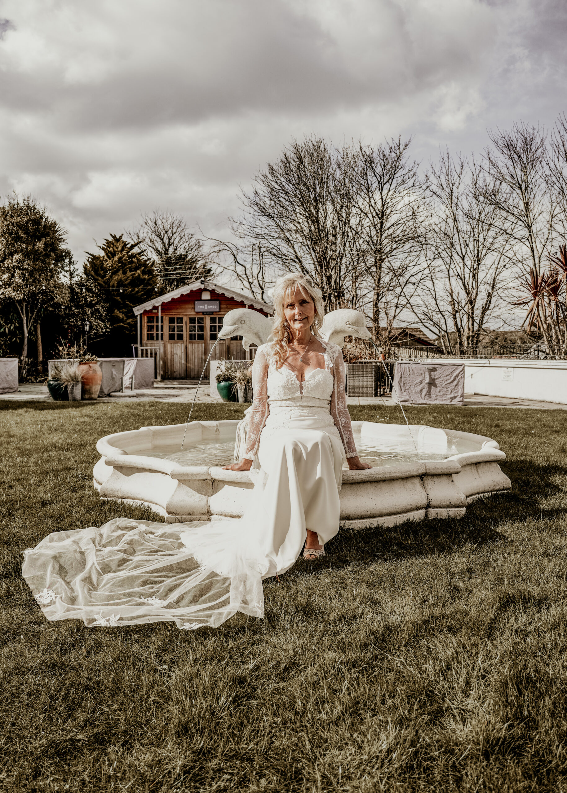 Launceston Wedding Photographer Covering Cornwall, Devon & the South West