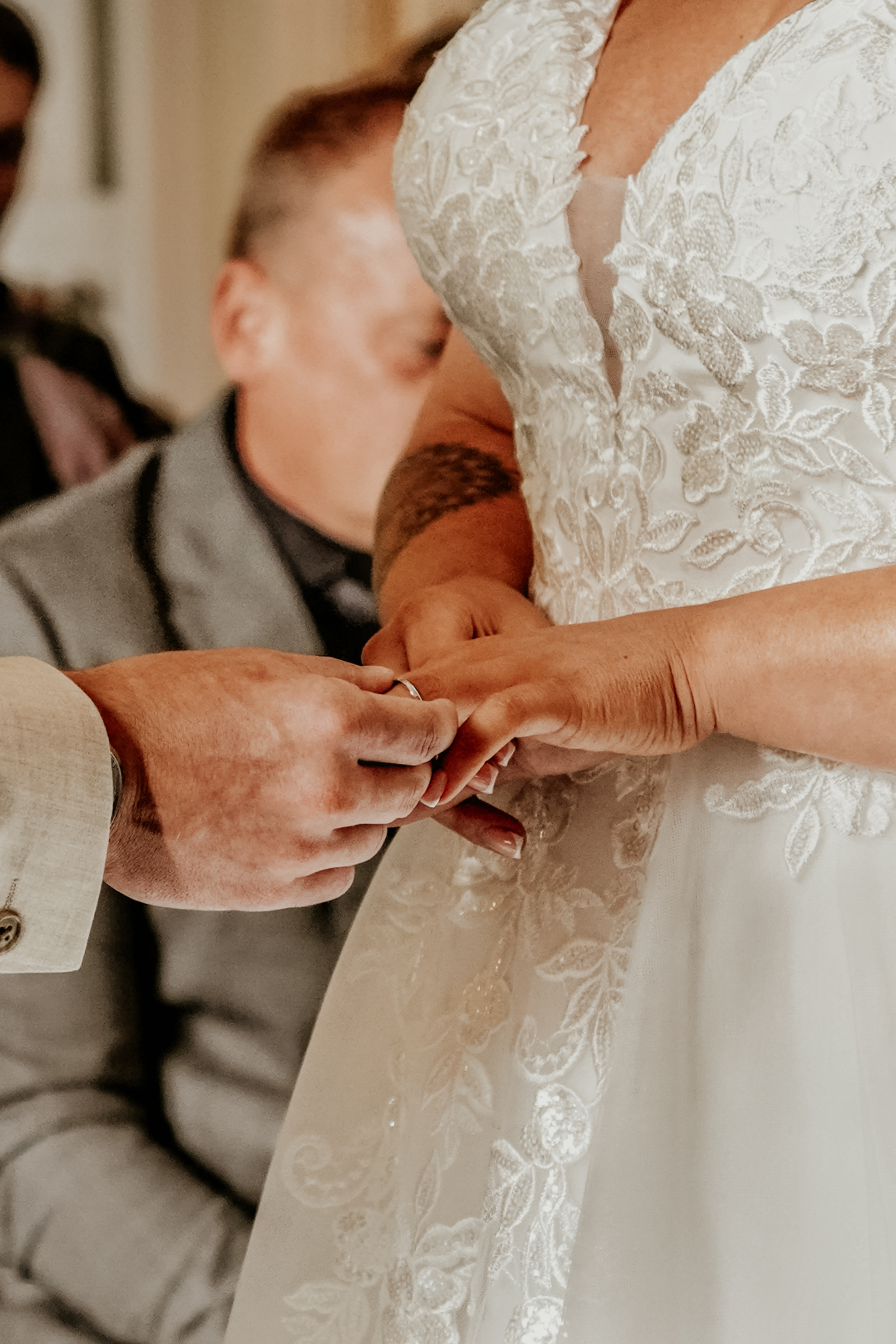 Launceston Wedding Photographer Covering Cornwall, Devon & the South West
